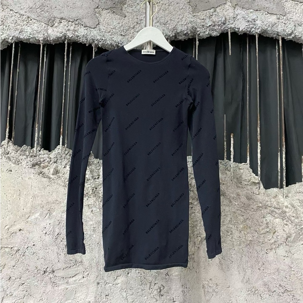 🚩steal authentic Balenciaga Black Knit Top